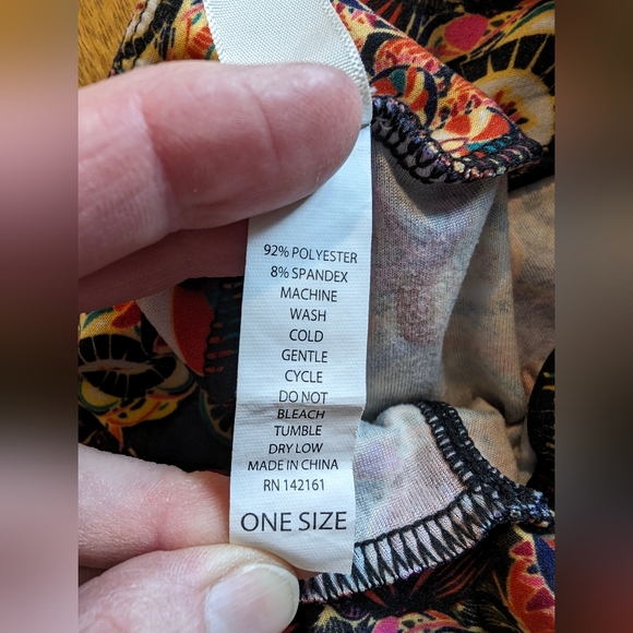 LuLaroe women's 3 pairs of leggings - Picture 2 of 9
